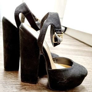 Fashion Nova Suede Black Platform Heels